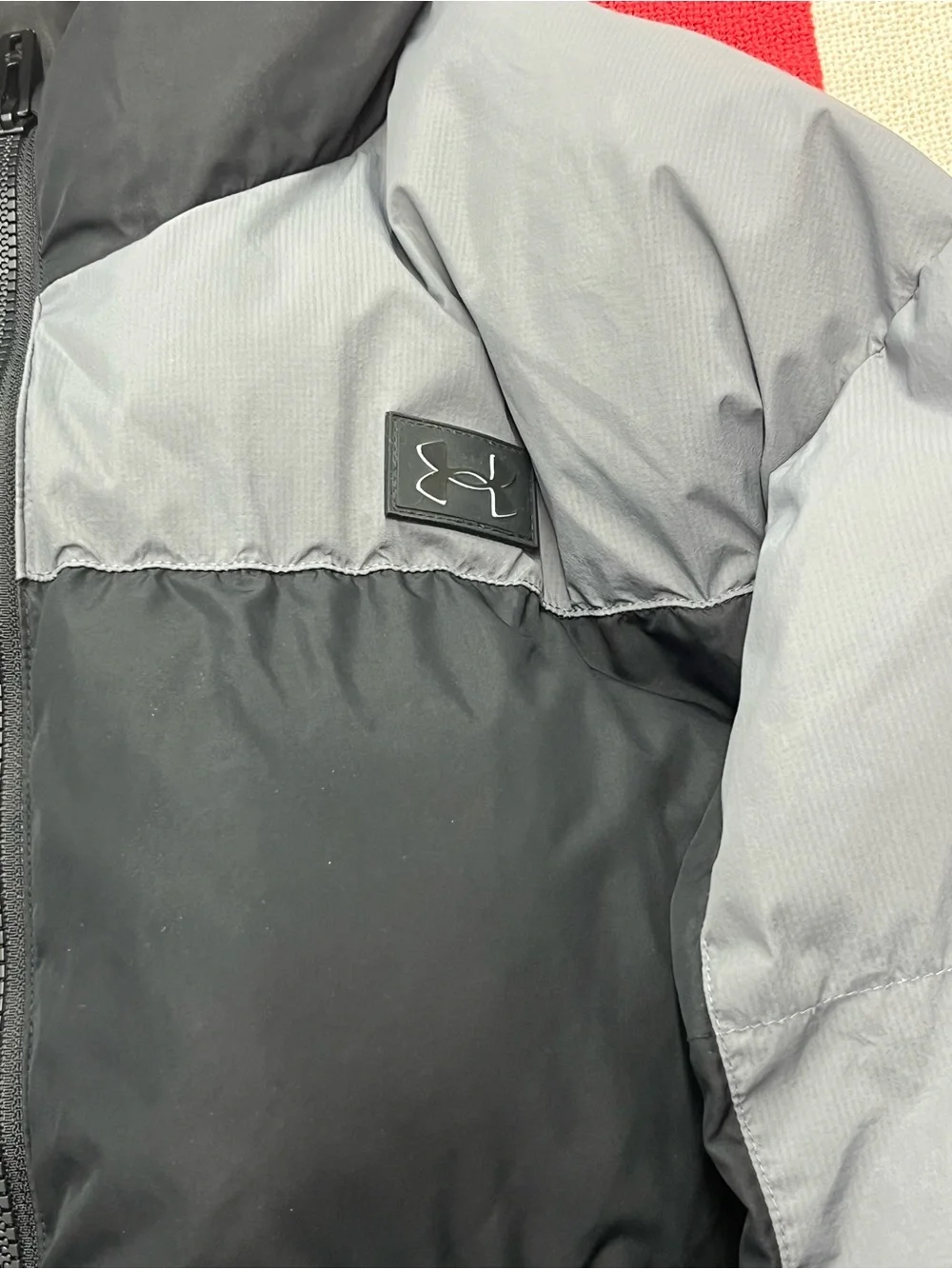 Under Armour Youth Two-Tone Gray & Black Hooded Puffer Jacket Size Large 14/16